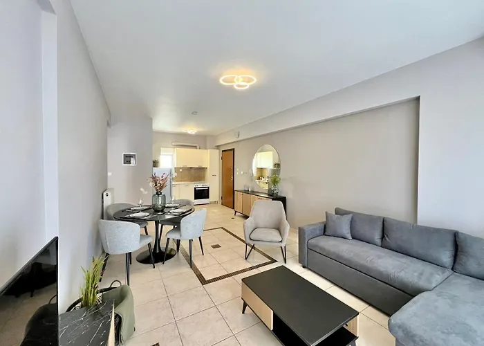 P Deluxe Suites B3